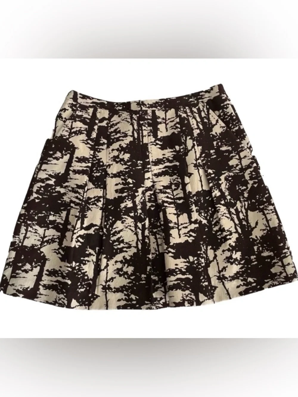 Tory Burch Skirt Size 6 A-Line @ Knee Brown & Cream Art 100% Silk Lining Pleated